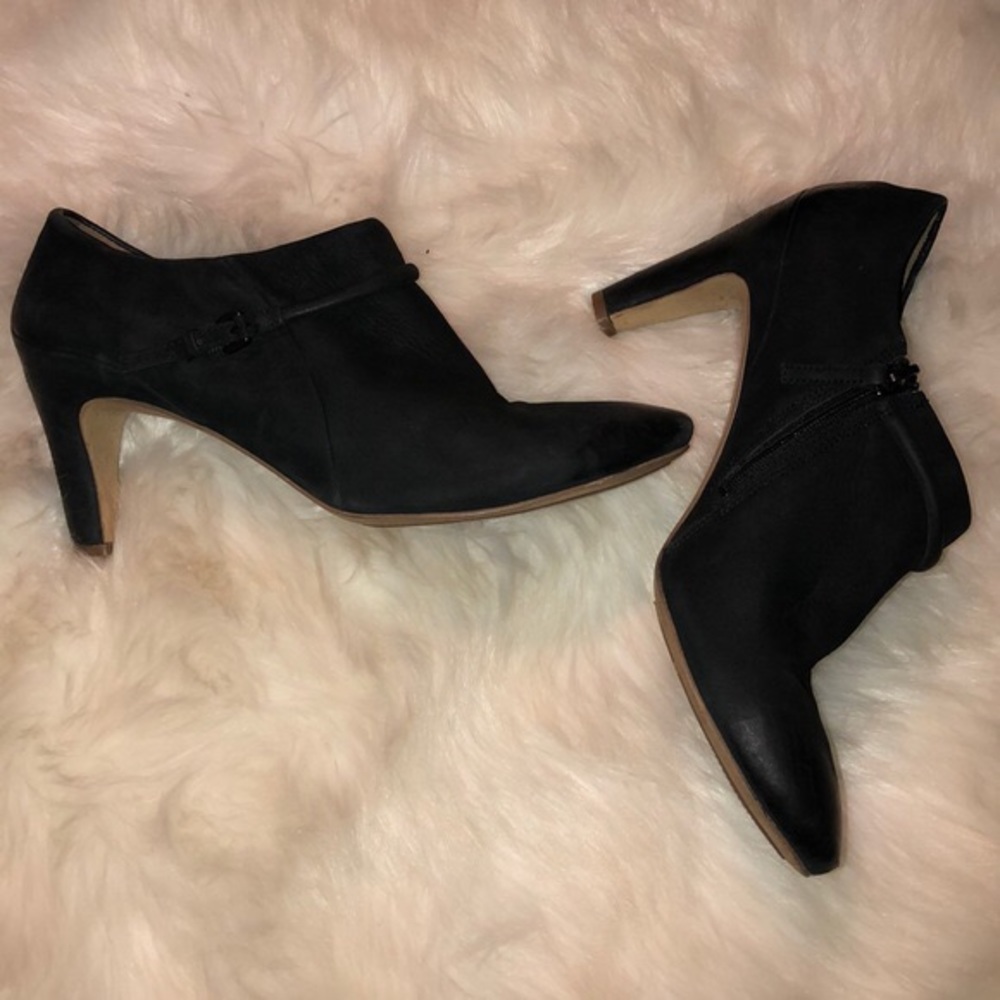 Ecco Black leather booties size 42 (12)